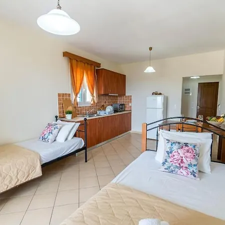 Sunny Aprt At Klelia Apartamento