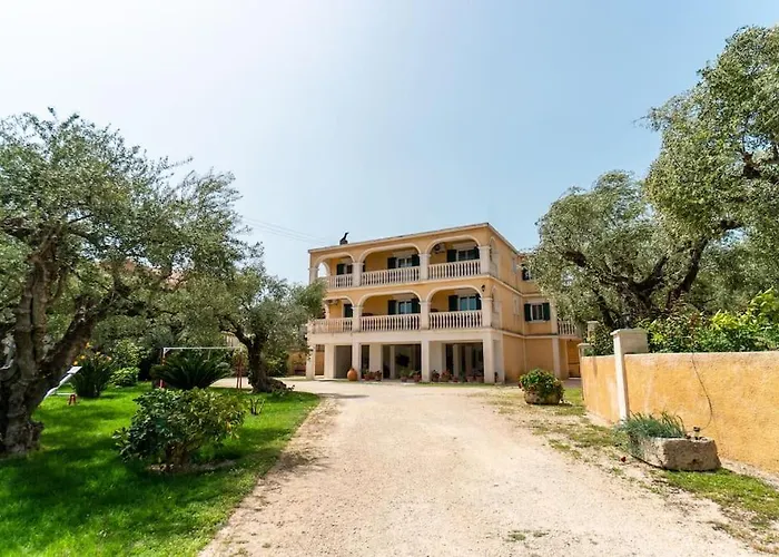 Sunny Aprt At Klelia Psarou (Zakynthos)